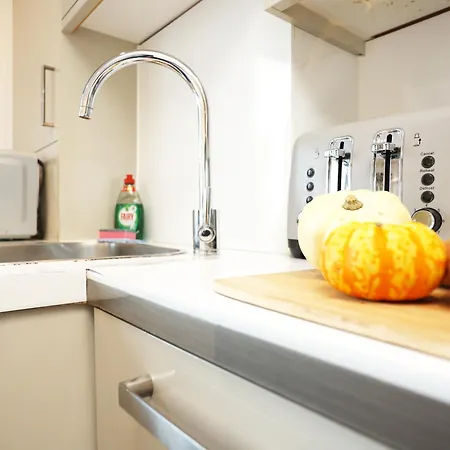 Apartment Wine Street By N And N Stays, Lovelly Centre Close To Cabot Circus, Perfect Base For Corporate And Leisure Guests Visiting The *