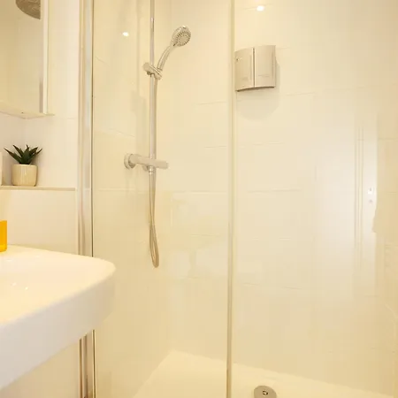 Wine Street By N And N Stays, Lovelly Centre Close To Cabot Circus, Perfect Base For Corporate And Leisure Guests Visiting The Apartment Bristol